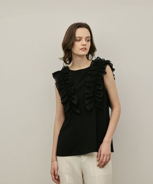 GRACE CONTINENTAL フリル切替カットトップ