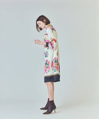 GRACE CONTINENTAL ボタニカルスカーフプリントワンピース キナリ