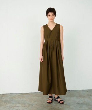 GRACE CONTINENTAL タックフレアロングワンピース ブラウン