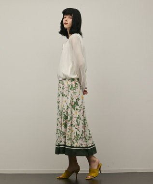 GRACE CONTINENTAL プリントタックフレアスカート キナリ