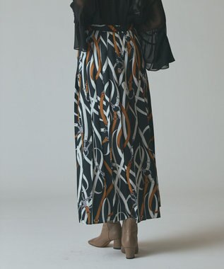 GRACE CONTINENTAL ベルトプリントアシメプリーツスカート ブラック