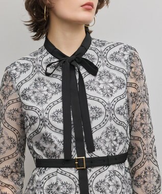 GRACE CONTINENTAL オーナメント刺繍フレアワンピース キナリ