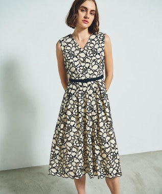 GRACE CONTINENTAL ローズレースドレス キナリ