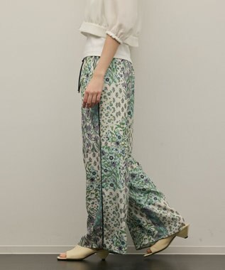 GRACE CONTINENTAL プリントイージーパンツ グリーン