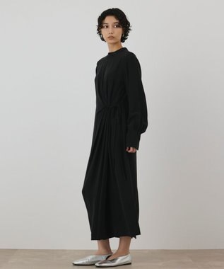 GRACE CONTINENTAL シルクデシンドレープワンピース ブラック