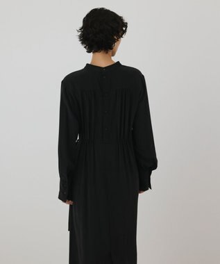 GRACE CONTINENTAL シルクデシンドレープワンピース ブラック