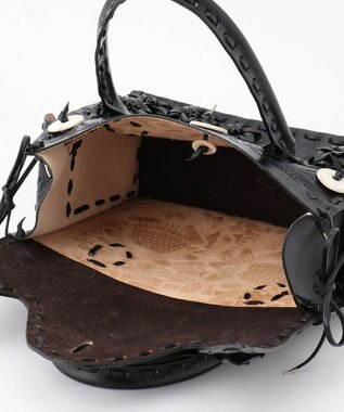 GRACE CONTINENTAL Motif Maestra ブラック