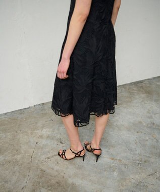 GRACE CONTINENTAL ケミカルリーフドレス ブラック