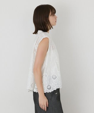 GRACE CONTINENTAL 刺繍スキッパートップ ホワイト