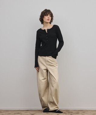 GRACE CONTINENTAL ヘンリーネックカットトップ