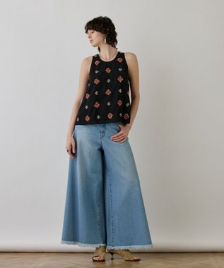 GRACE CONTINENTAL ビジューノースリーブトップ ブラック