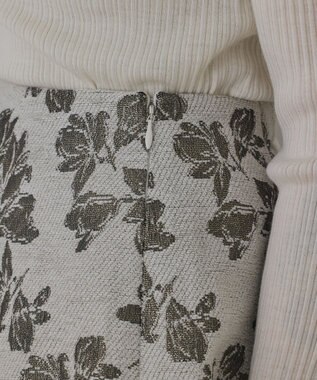 GRACE CONTINENTAL ラメフラワージャガードフレアスカート キナリ