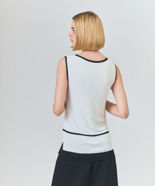 GRACE CONTINENTAL ラインニットノースリーブ ホワイト