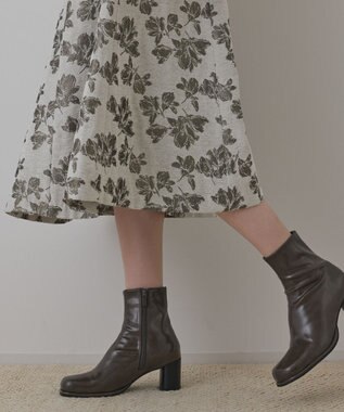 GRACE CONTINENTAL ラメフラワージャガードフレアスカート キナリ