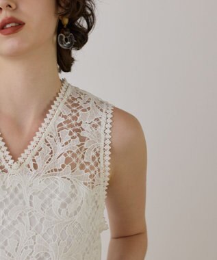 GRACE CONTINENTAL ケミカルレースストレートトップ ホワイト