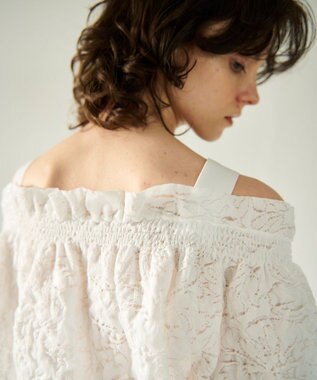 GRACE CONTINENTAL ドルマンフクレジャガードニットトップ ホワイト