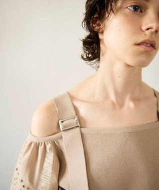 GRACE CONTINENTAL 刺繍パフスリーブニットトップ ベージュ