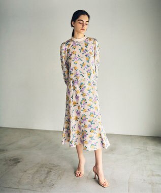 GRACE CONTINENTAL フラワー刺繍フレアスカート キナリ