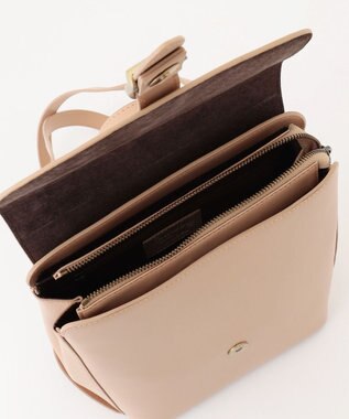 GRACE CONTINENTAL Carving Backpack ベージュ