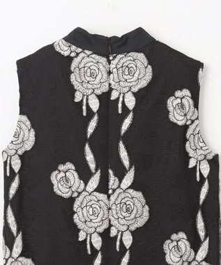 GRACE CONTINENTAL ハイネック刺繍ワンピース ブラック