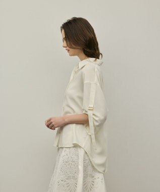 GRACE CONTINENTAL ロールアップスリーブトップス キナリ