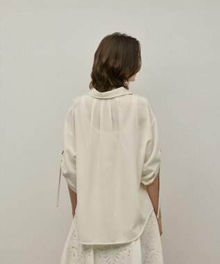 GRACE CONTINENTAL ロールアップスリーブトップス キナリ