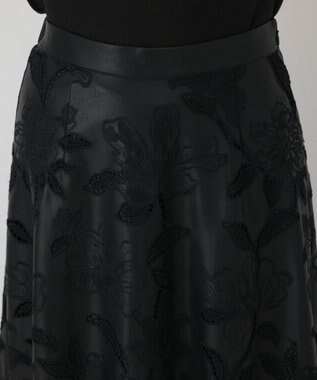 GRACE CONTINENTAL 【イベント店舗・ONLINE STORE先行アイテム】カットワークスカート ブラック