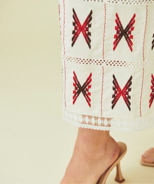 キカ刺繍ロングスカート / GRACE CONTINENTAL | GRACE キカ刺繍ロングスカート / GRACE CONTINENTAL | GRACE