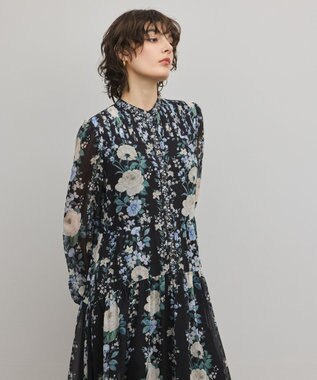 GRACE CONTINENTAL フラワープリントティアードワンピース ブラック