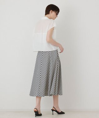 GRACE CONTINENTAL ストライプスカート ネイビー