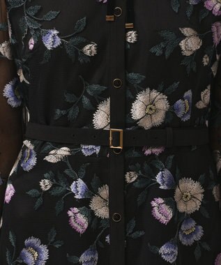 GRACE CONTINENTAL マルチ刺繍フレアワンピース ブラック