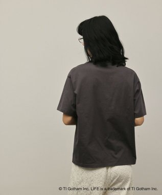 GRACE CONTINENTAL LIFEphotoTシャツ チャコール