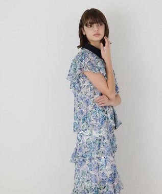 GRACE CONTINENTAL フラワープリントラッフルフリルブラウス ブルー
