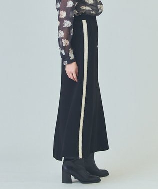 GRACE CONTINENTAL ラインビジューロングスカート ブラック