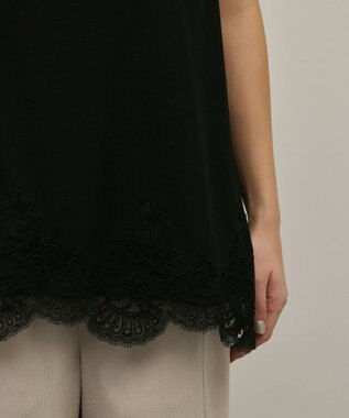 GRACE CONTINENTAL ヘムレースカットトップ ブラック