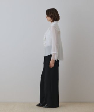 GRACE CONTINENTAL ラッフルブラウス ホワイト