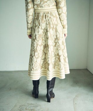 GRACE CONTINENTAL フローラルラメニットスカート ホワイト