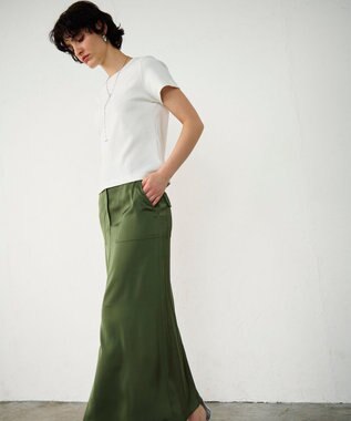 GRACE CONTINENTAL サテンストレートスカート カーキ
