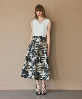 GRACE CONTINENTAL ドットボタニカルジャガードドレス ホワイト