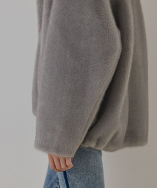 GRACE CONTINENTAL フェイクミンクフードジャケット ライトグレー