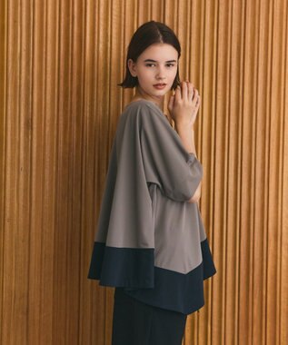 GRACE CONTINENTAL バイカラーアシメトップ カーキ