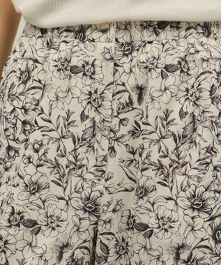 GRACE CONTINENTAL モノトーンフラワープリントパンツ キナリ