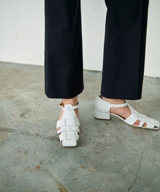 GRACE CONTINENTAL スリムフレアパンツ ブラック