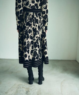GRACE CONTINENTAL フローラルラメニットスカート ブラック