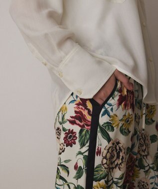 GRACE CONTINENTAL アンティークフラワープリントパンツ キナリ