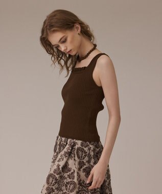 GRACE CONTINENTAL リブフリルニットトップ ブラウン