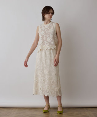 GRACE CONTINENTAL クロシュ刺繍スカート ホワイト