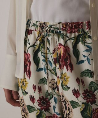 GRACE CONTINENTAL アンティークフラワープリントパンツ キナリ