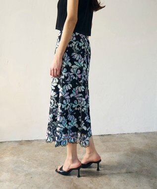 GRACE CONTINENTAL フラワー刺繍プリントスカート ブラック