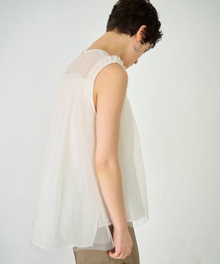 GRACE CONTINENTAL チュールノースリーブ トップ キナリ